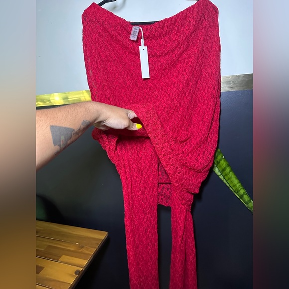 Red Lace skirt over pants - Picture 6 of 7